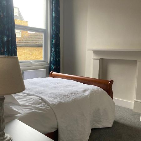 The Dimmer 2 Bedroom Apartment London Exterior photo